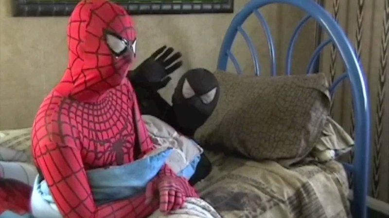 Человек паук шлепок