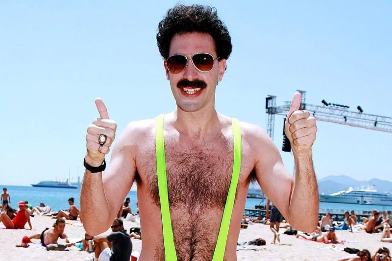 Саша Барон Коэн на пляже
