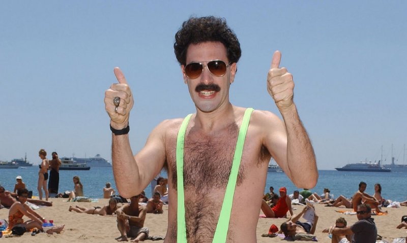 Борат Сагдиев в купальнике