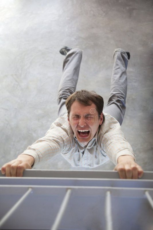 Стоковые фото человек падает