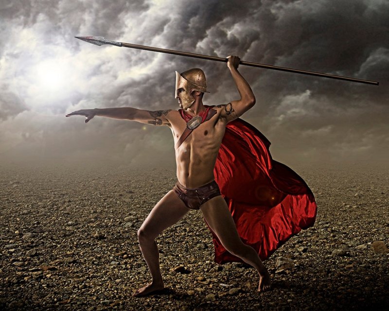 Мужчина с мечом