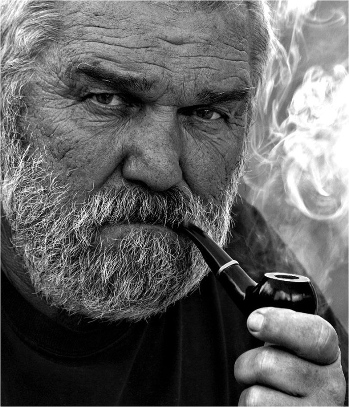 Портрет Хемингуэя