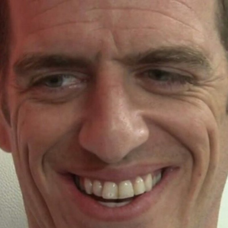 ОУ май с красными глазами