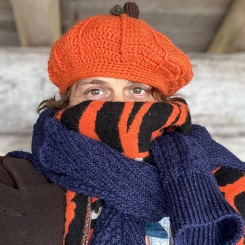 Рука приветствия аниме