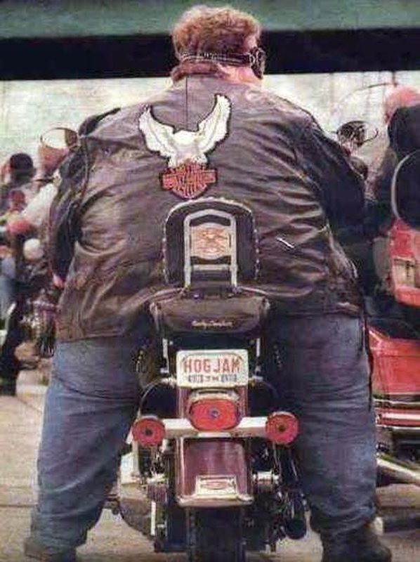 Мужик на мотоцикле