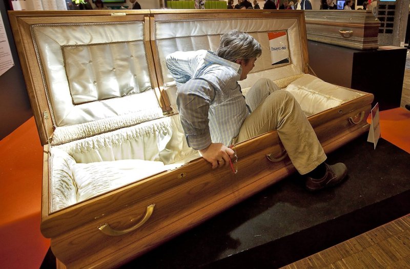 Человек умер