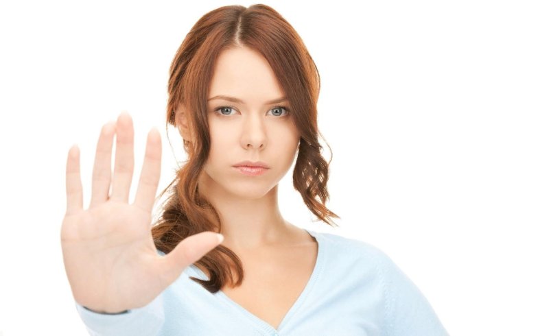 Женщина отрицает