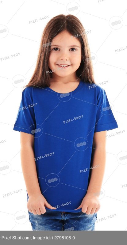 Девочка в синей футболке