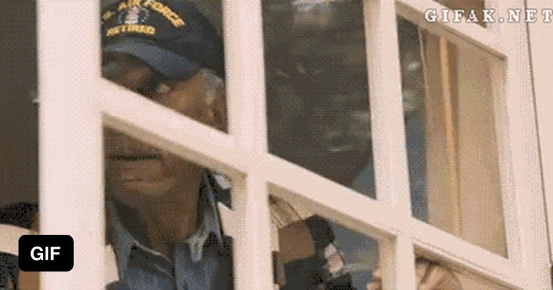 Выпрыгнула из окна гиф