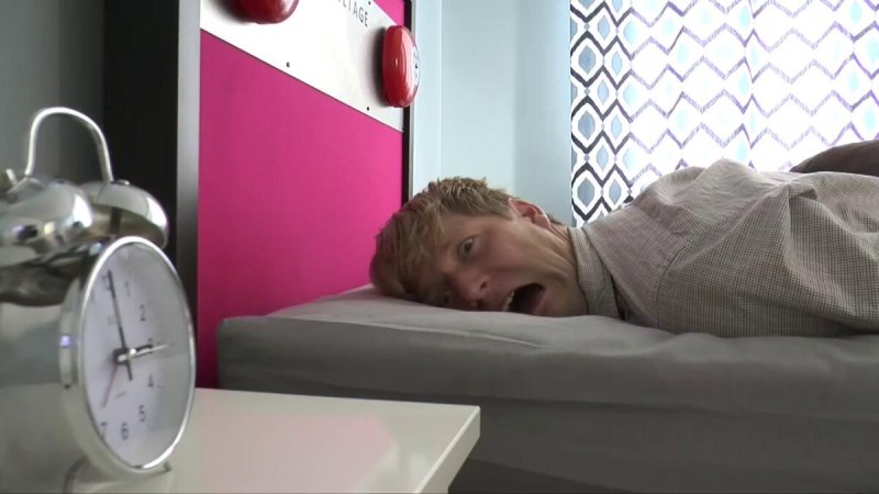 Человек проснулся