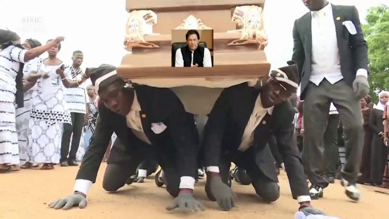 Танцующие с гробом