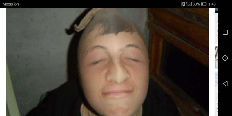 Человек в чулке на голове