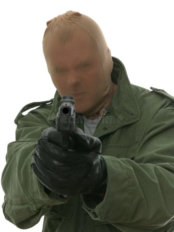 Чел с чулками на голове