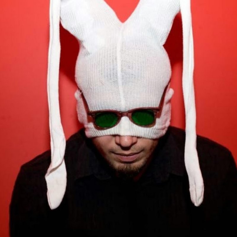 Носок на голове