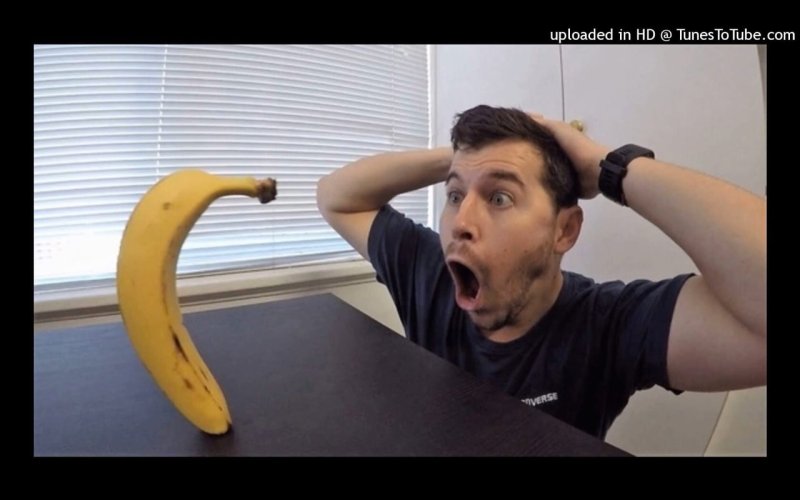 Мужик с бананом