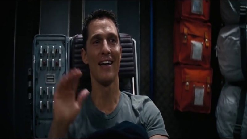 Мэттью Макконахи плачет