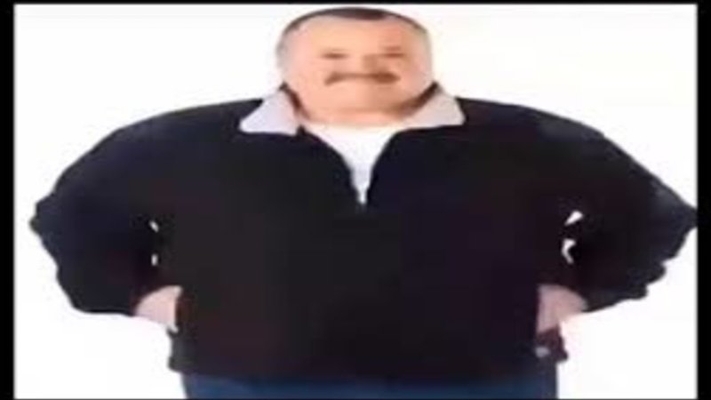 Мужик меняет одежду Мем