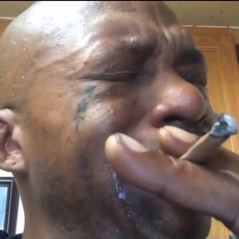 Афроамериканец с сигаретой