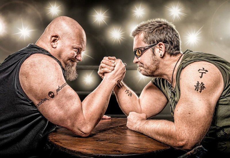 Мужской армрестлинг