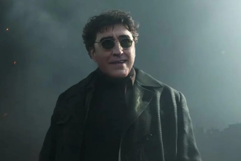 Альфред Молина человек паук 2021