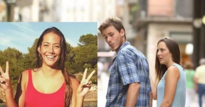 Мем оглядывается на девушку