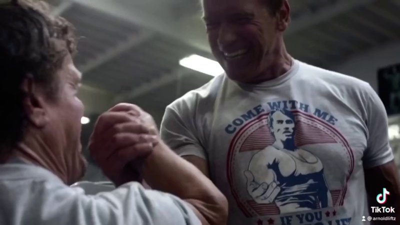 Шварценеггер армрестлинг