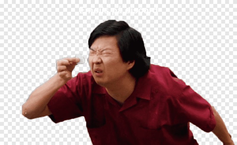 Джеки Чан прищурился