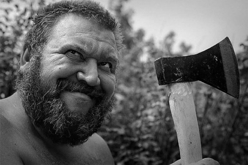 Мужик с топором