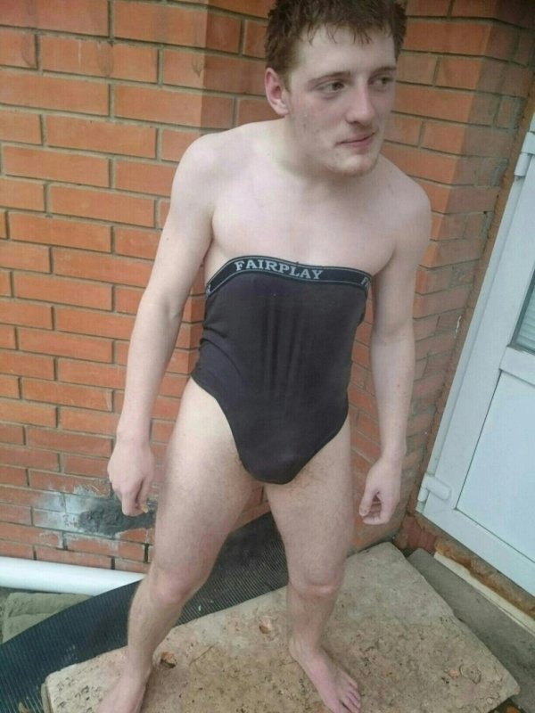 Смешные мужики в труселях