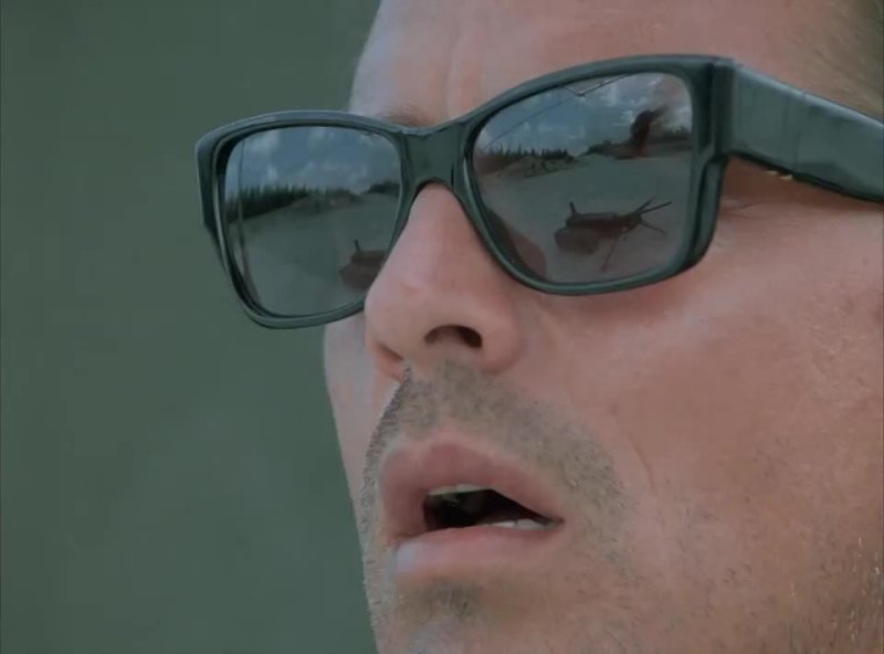 Мужик в очках Мем