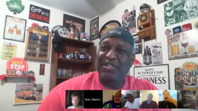 Метью Макконахи с пивом