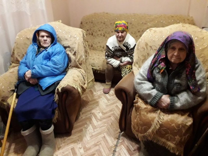 Бабушка в валенках