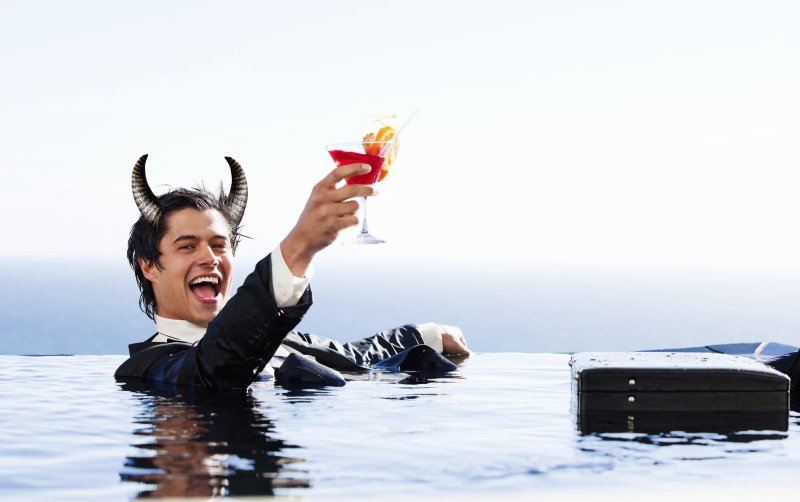 Бизнесмен на море