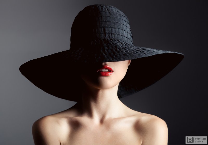Шляпа женская черная с большими полями