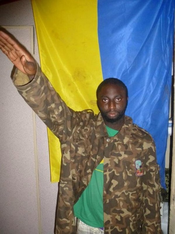 Негр хохол зигует