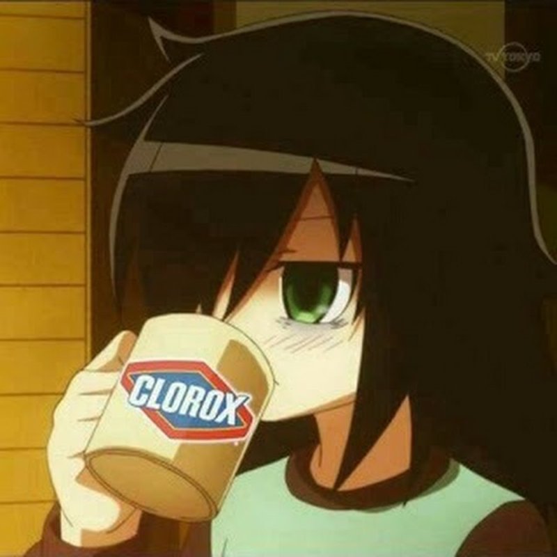 Томоко Куроки пьет