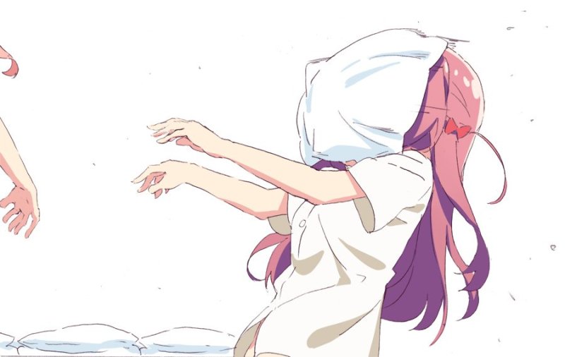 Подушка с аниме девушкой