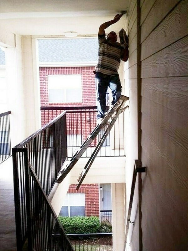 Мужчины живут меньше женщин