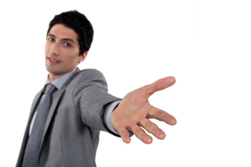 Человек с вытянутой рукой