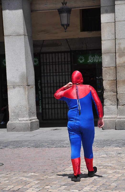 Смешной костюм человека паука