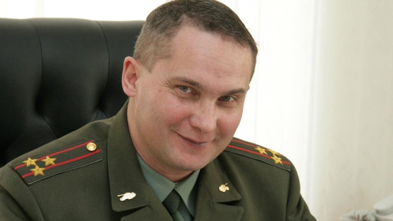 Полковник Захаров Военком