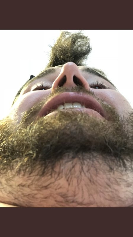 Бородатый парень Мем